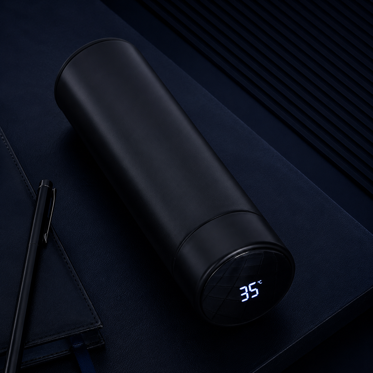 Smart Temperature Water Bottle - with steel interior